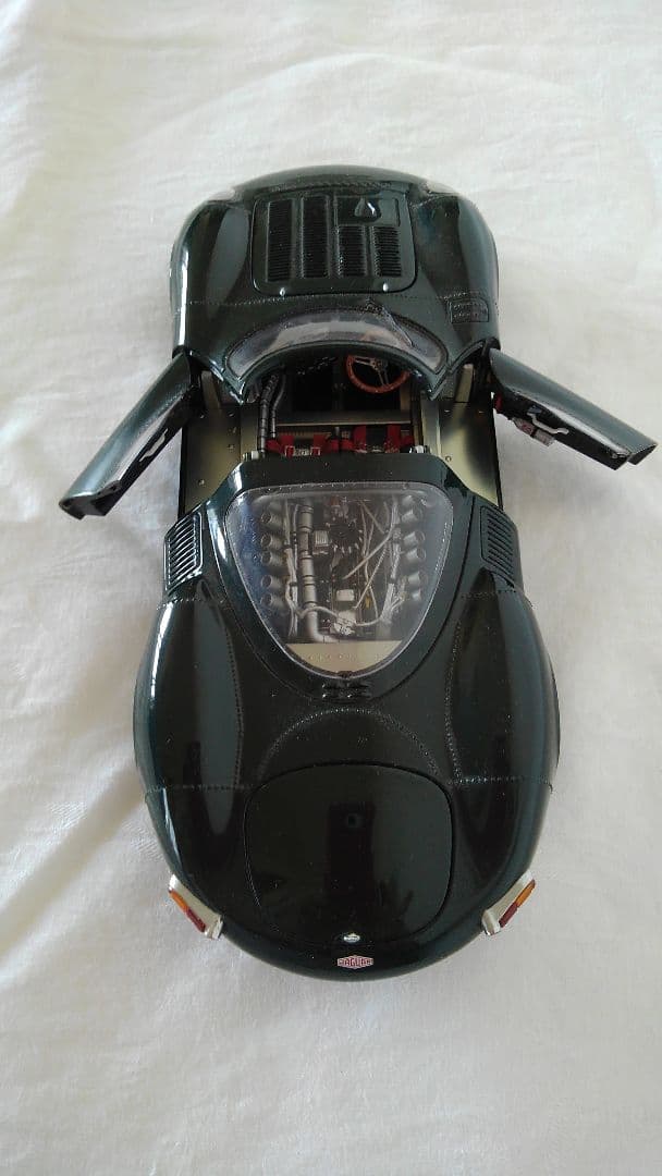 ミニカー JAGUAR  XJ13  1/18  Model Car
