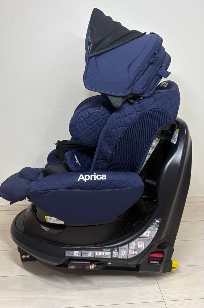 極上　Aprica フラディアグロウ ISOFIX プレミアム　チャイルドシート