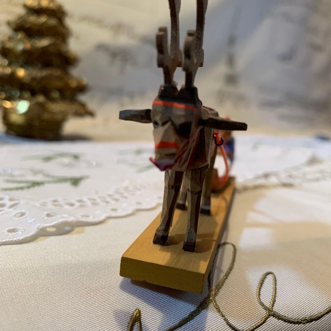ドイツ製 木製人形 エルツ地方 ヘルビック工房のソリを引く男の子