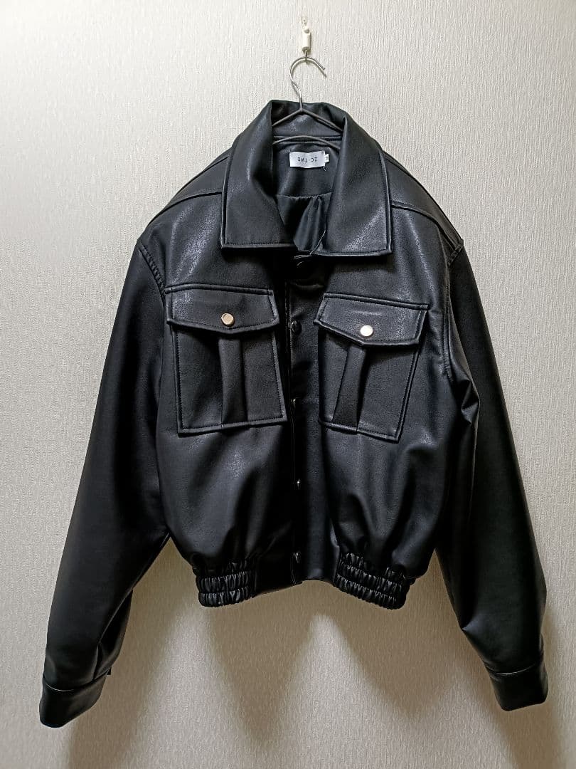 ZC-TWO フェイクレザー ジャケット 肩パット入り 黒 ショート丈