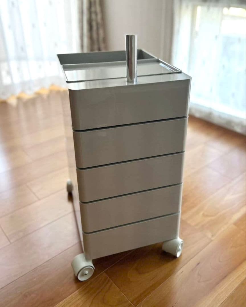 MAGIS】360°CONTAINER (ライトグレー ／5段)