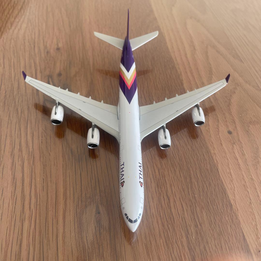 航空機・ヘリコプター THAI Airbus A340-500 1:400