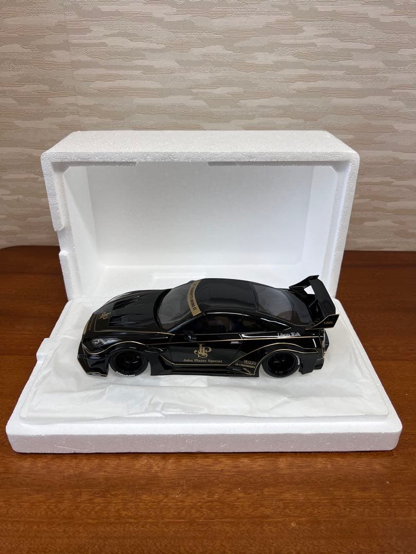 No68 ミニカー1/18箱ありLB-Silhouette 35GT-RR