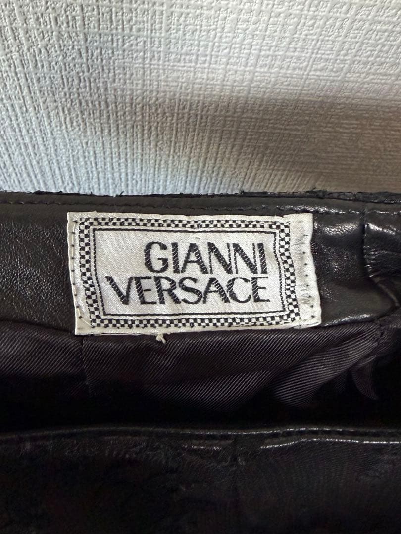 GIANNI VERSACE ヴェルサーチ ブラック スカート