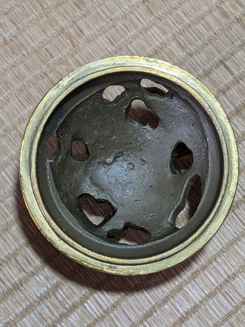 ♦中国 大明宣徳年製 蝋型細密 翡翠玉 龍文様 三足香炉 銅製 置物飾り 骨董品