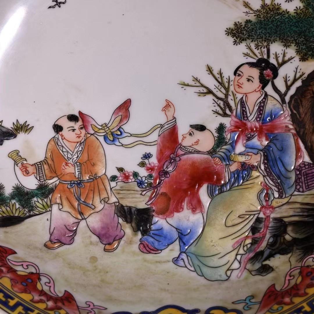 中国古美術・珍蔵粉彩陶磁器の皿・純手描き・刺繍箱付き・茶道具・食器・