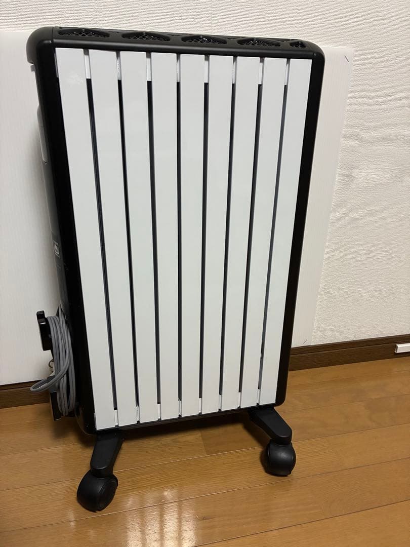 のじ丸様 デロンギ オイルヒーター