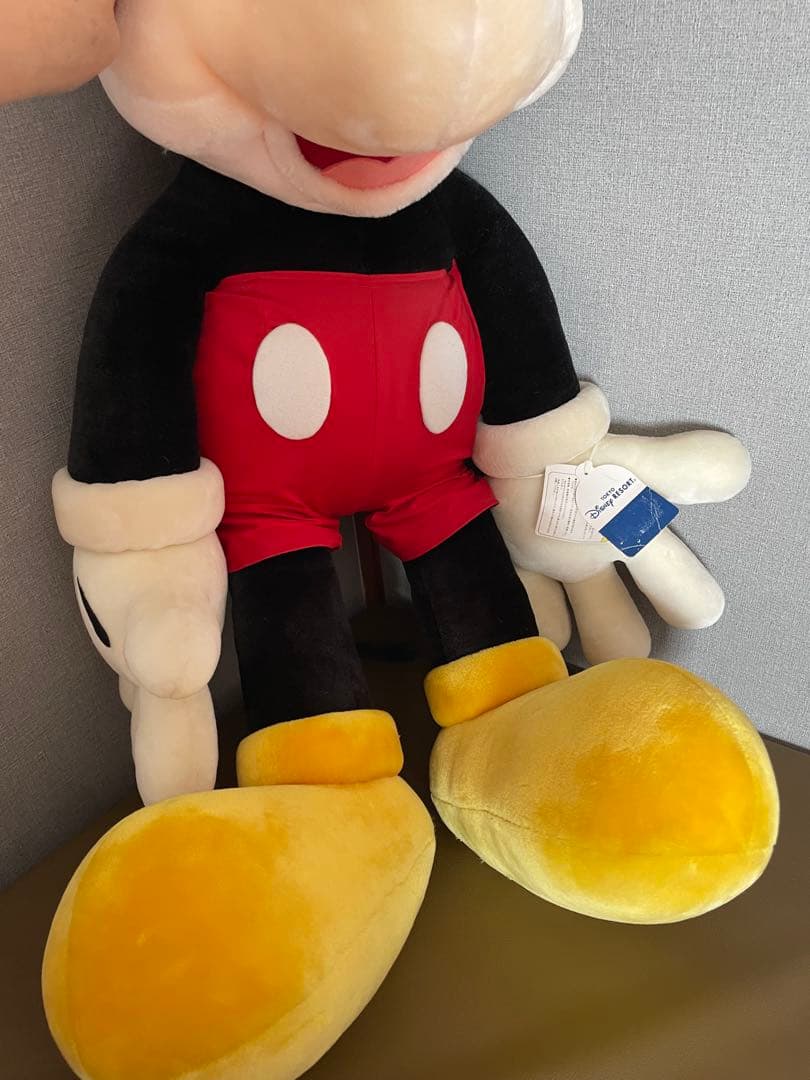 ミッキー マウス　特大ぬいぐるみ