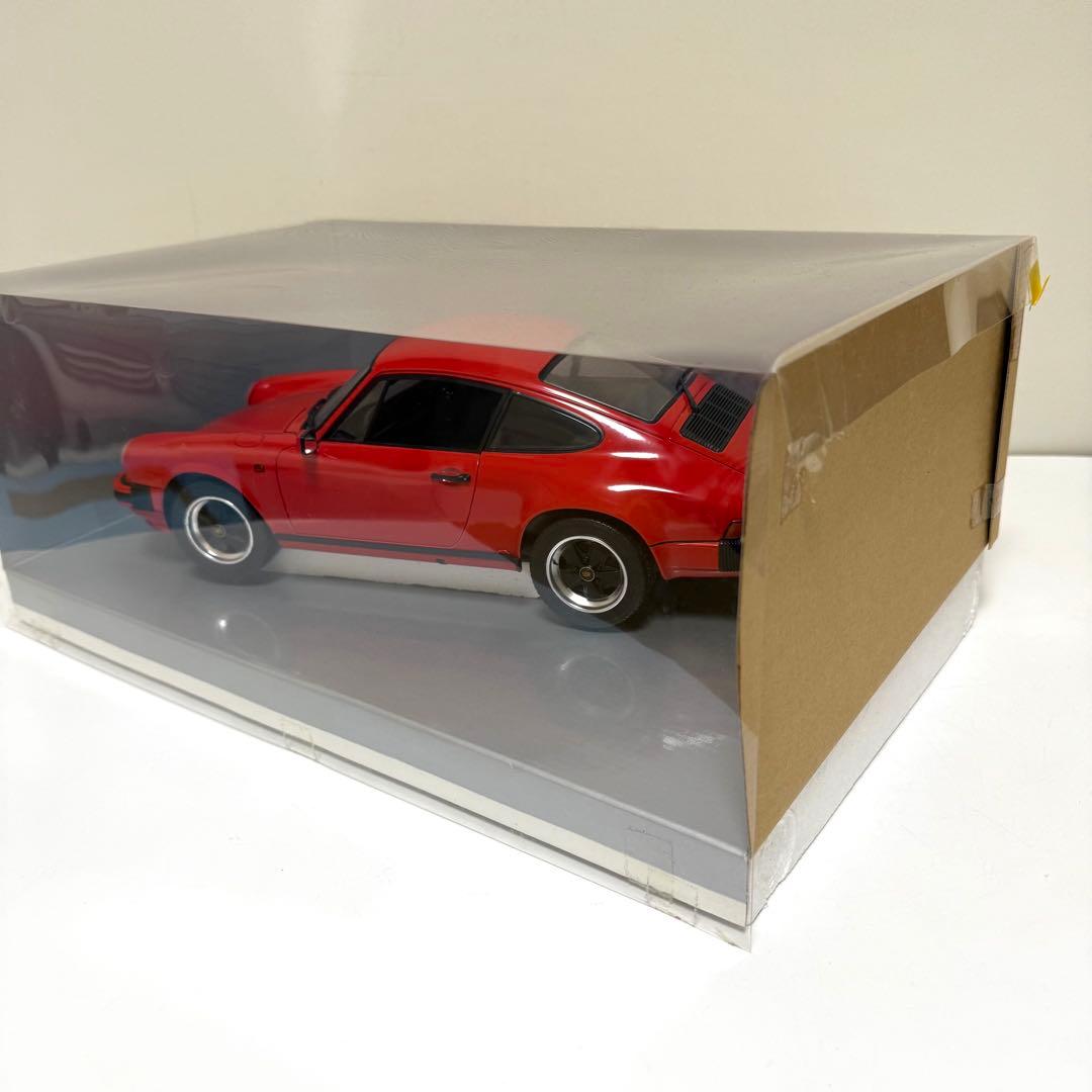 1/12 ポルシェ　911　カレラ　 3.2 クーペ　レッド　ドア開閉