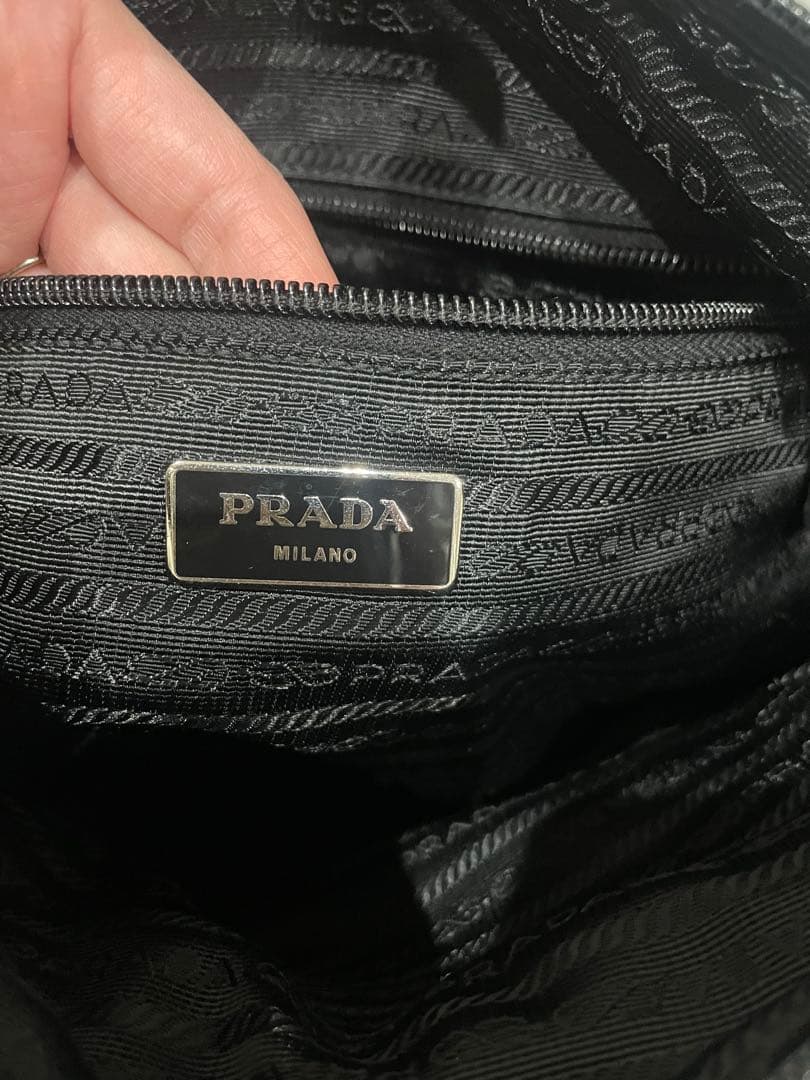 プラダ◆ナイロン◆ショルダーバッグ◆サフィアーノ◆ブラック　黒
