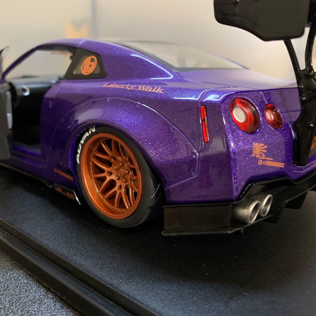 788 リバティウォーク LBWK R35 GT-R 1/18スケールミニカー