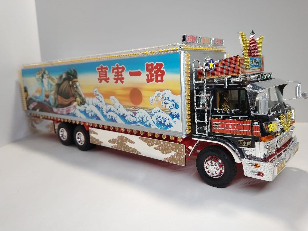 トラック野郎 一番星 ☆男一匹桃次郎 プラモデル【完成品】