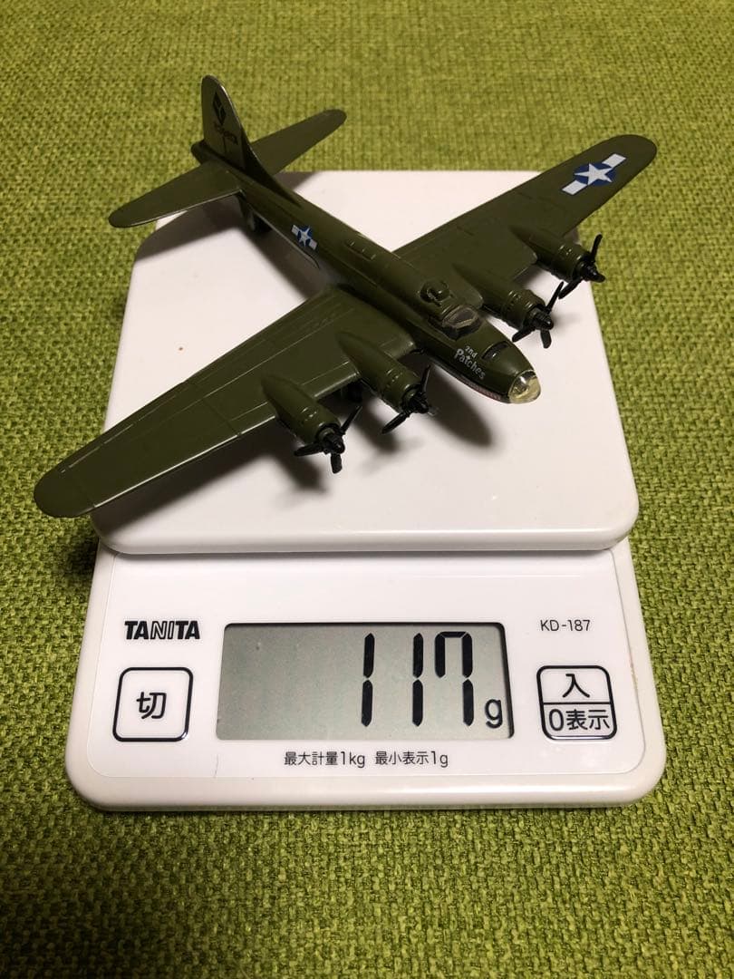 戦闘機　模型　ボーイング　B-17   フライングフォートレス