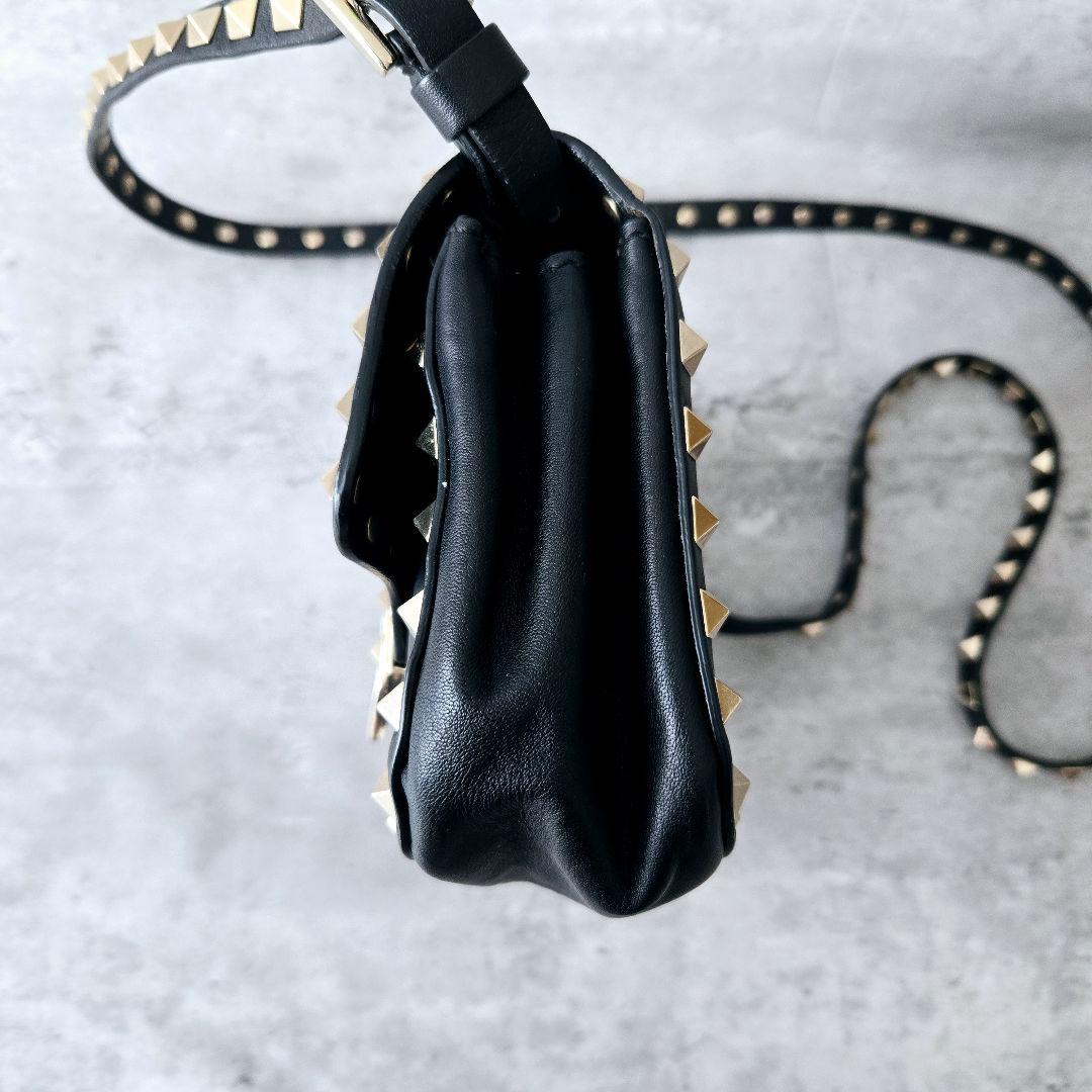 Valentino ロックスタッズ ショルダーバッグ ブラック