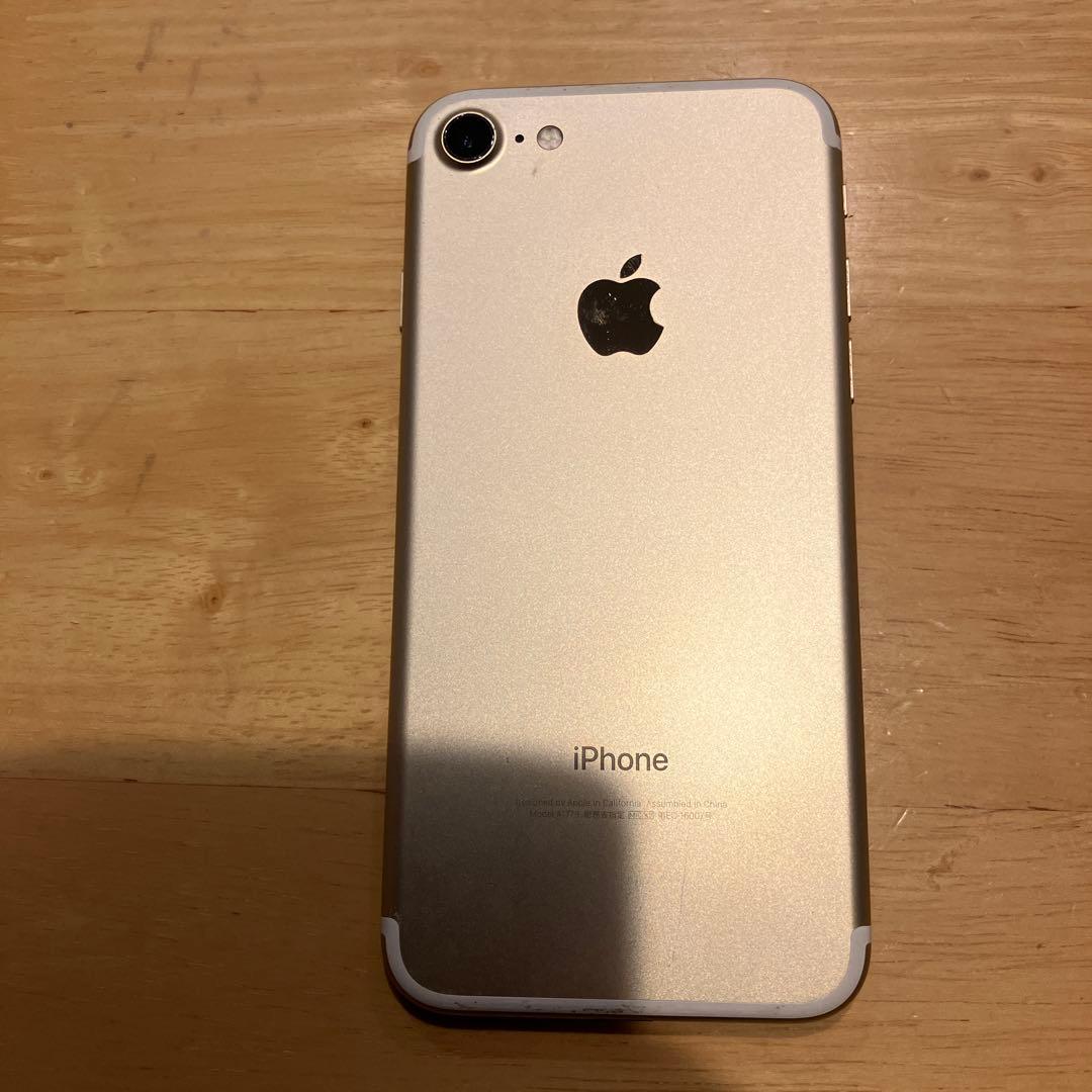 iPhone 7 ゴールド 画面割れ - メルカリ