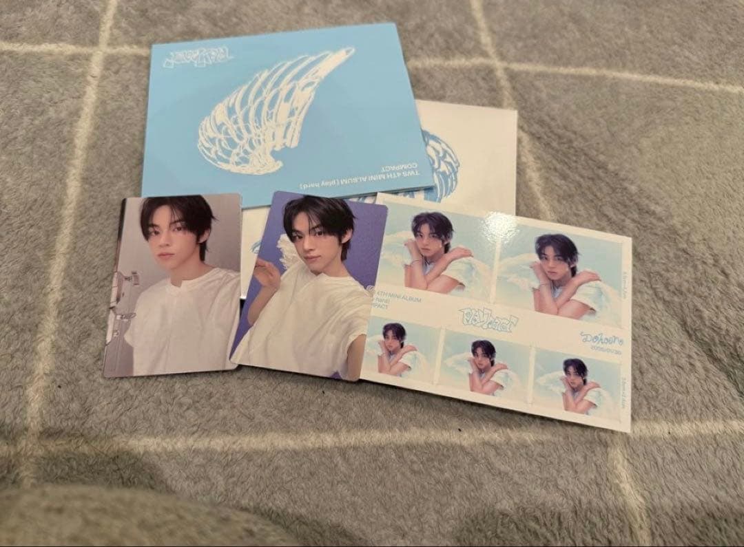 TWS play hard【COMPACT Ver.】 ドフン トレカ2枚 - メルカリ