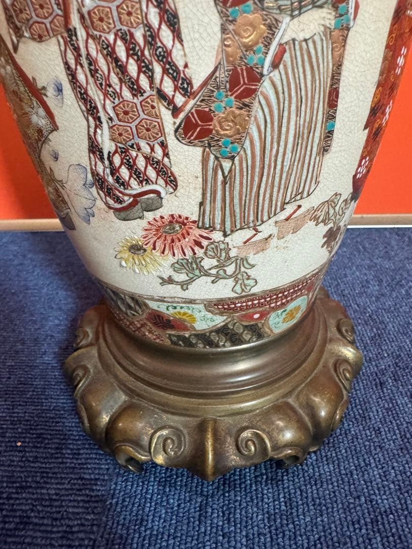 1965 薩摩焼 古薩摩 金彩色絵 龍文美人人物画 花瓶 時代物