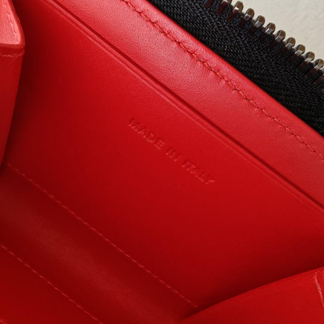 未使用級 クリスチャンルブタン ケース スタッズ レザー ブラック