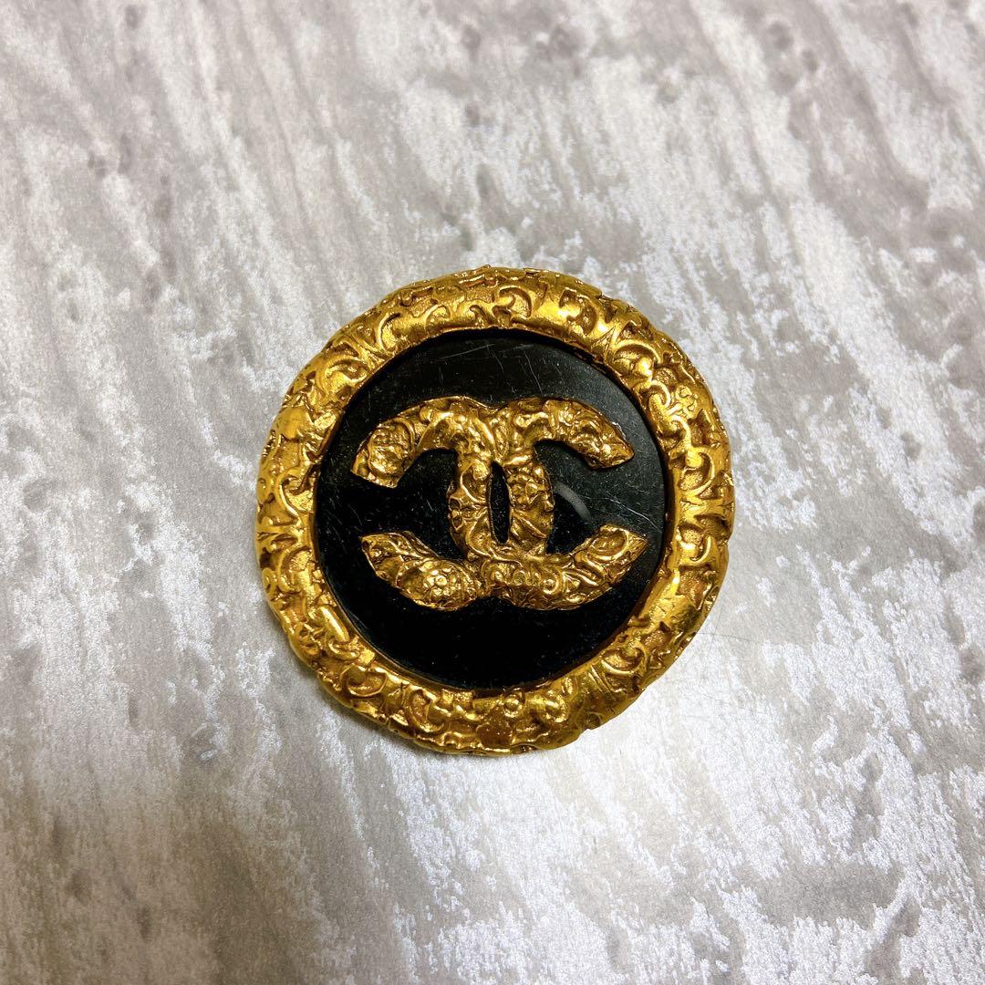 CHANELシャネル 超レア ヴィンテージ ブラック 溶岩ブローチ｜CHANEL