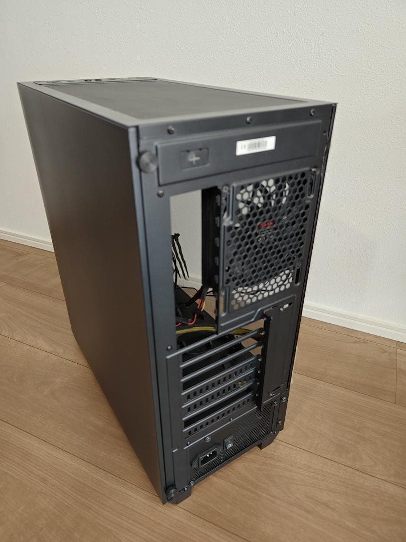 ENERMAX LIBLLUSION LL30と電源