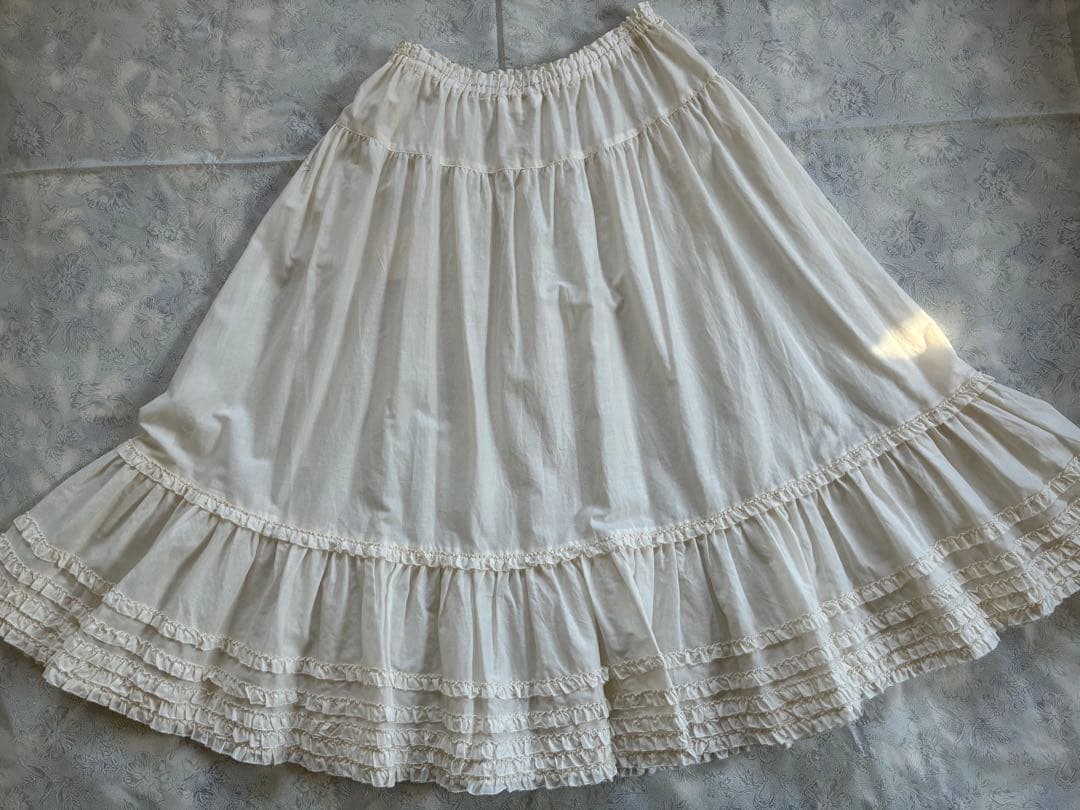 ピンクハウス❤️【未着用】シンプル綿ローンのミディ丈スカート❤️