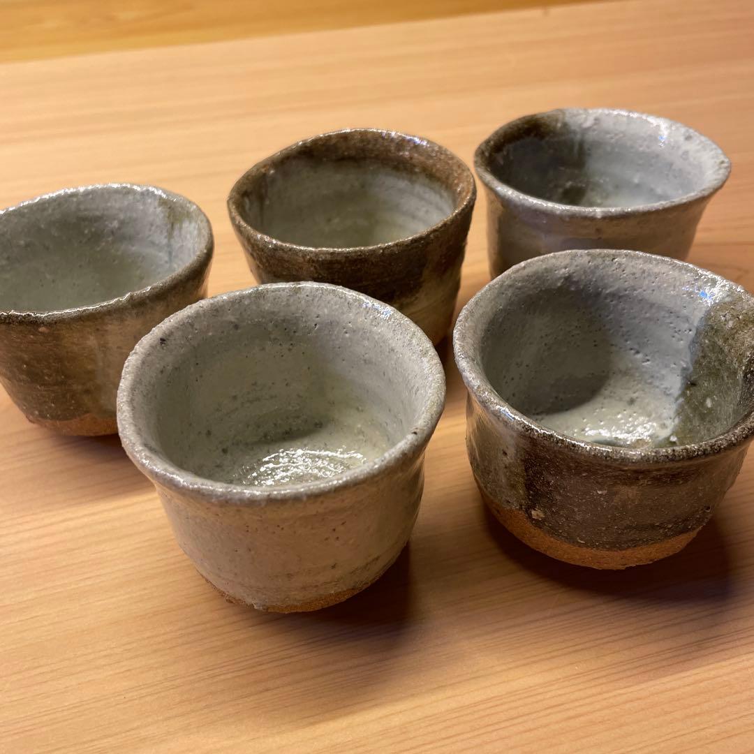 西岡良弘 唐津ぐい呑 5客 小次郎窯 父 西岡小十 共箱あり 朝鮮