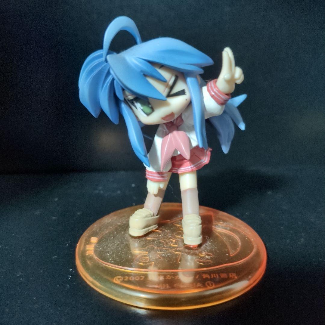 らき☆すた　泉こなた　柊かがみ　フィギュア　タペストリー　漫画　おきらくBOX