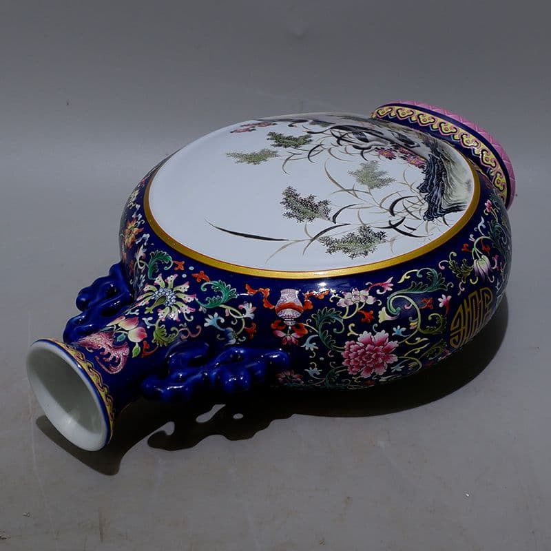 藍地琺瑯彩纏枝両面開窓花鳥抱月瓶 景徳鎮