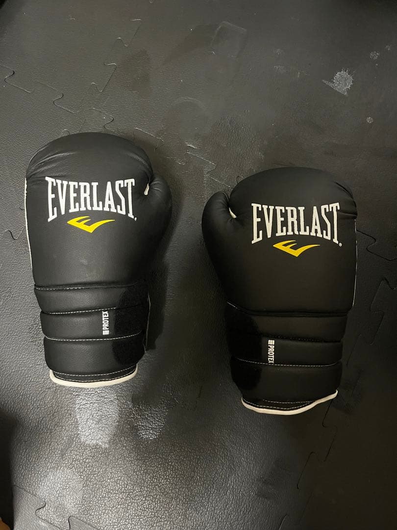 EVERLAST ボクシンググローブ パワーロック 16オンス スパーリング