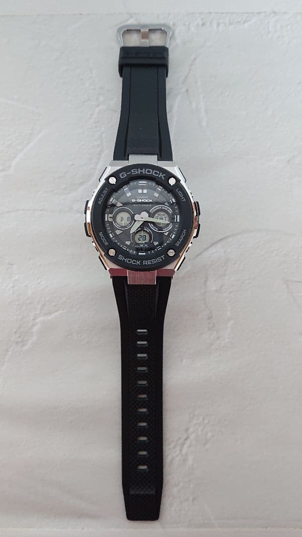 G-SHOCK G-STEEL GST-W300-1AJF 美中古品。