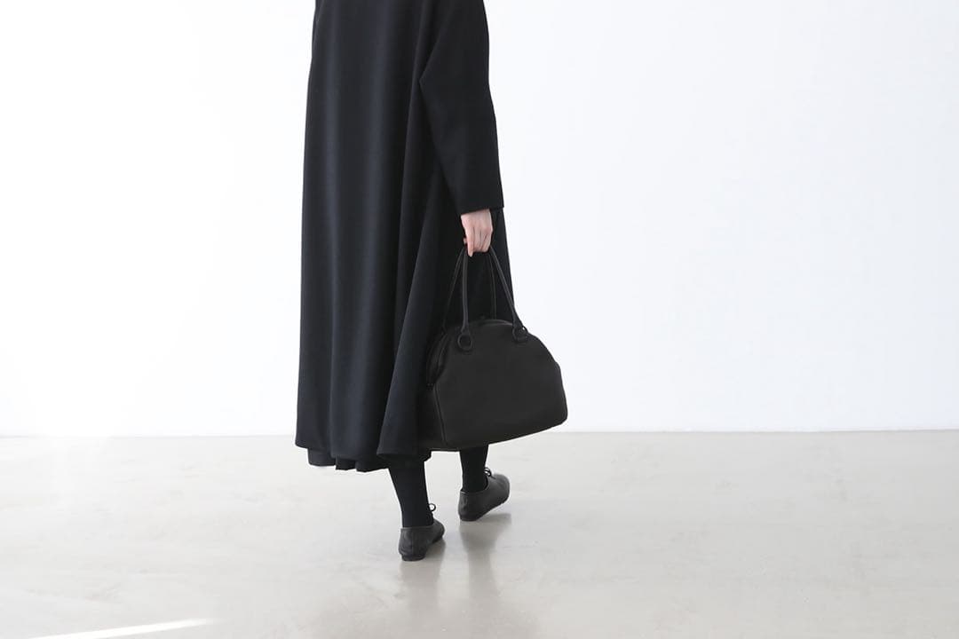 Mochi モチgama bag [black/ma-pro-14]鹿革