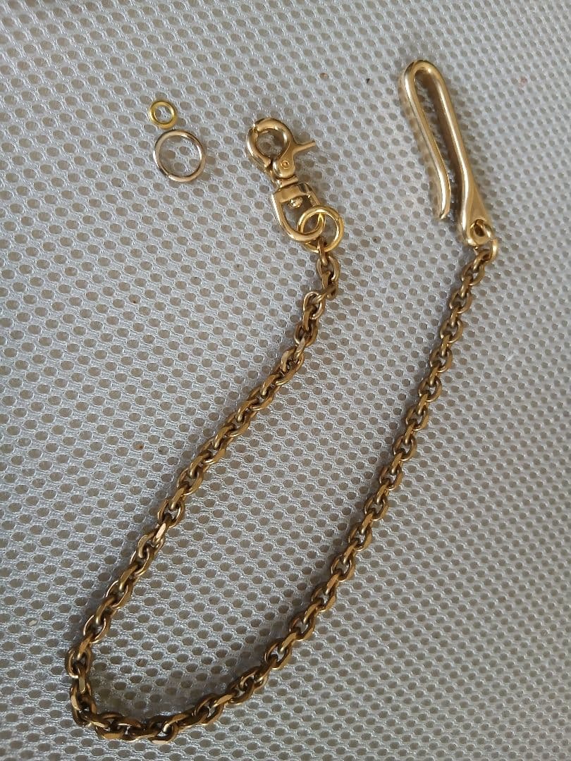 Hoween クロムエクセルレザー 茶芯トラッカーウォレット 真鍮スタッズ