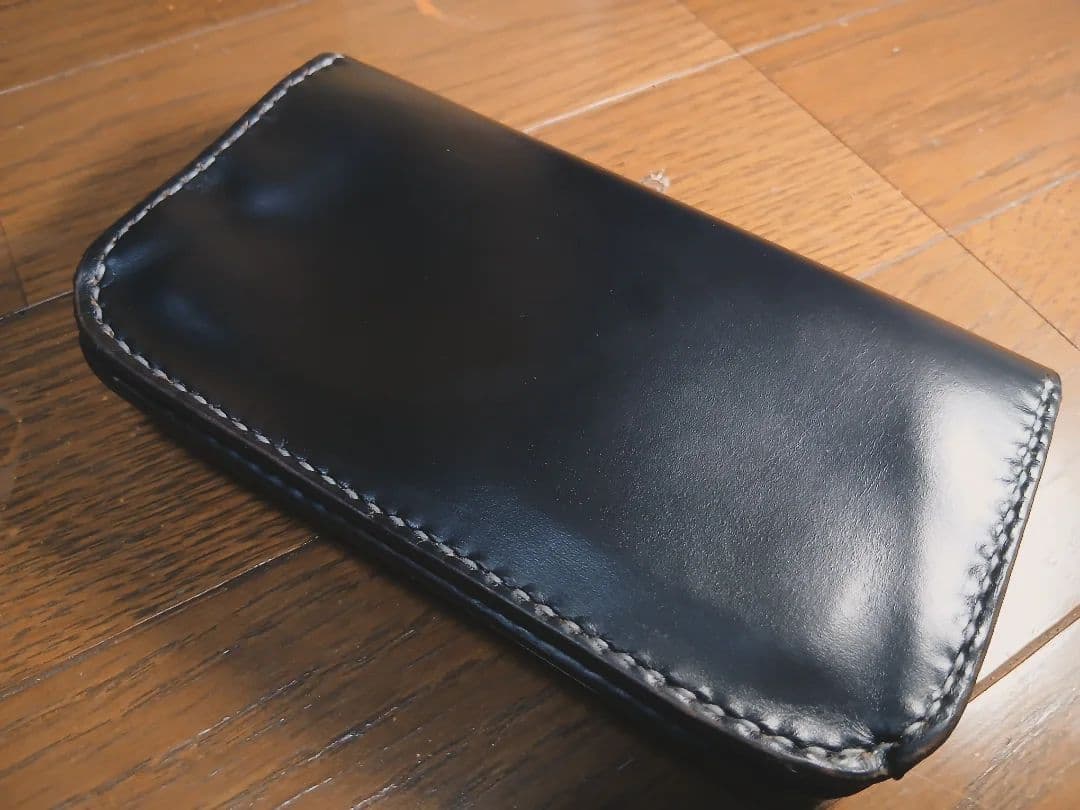 Hoween クロムエクセルレザー 茶芯トラッカーウォレット 真鍮スタッズ