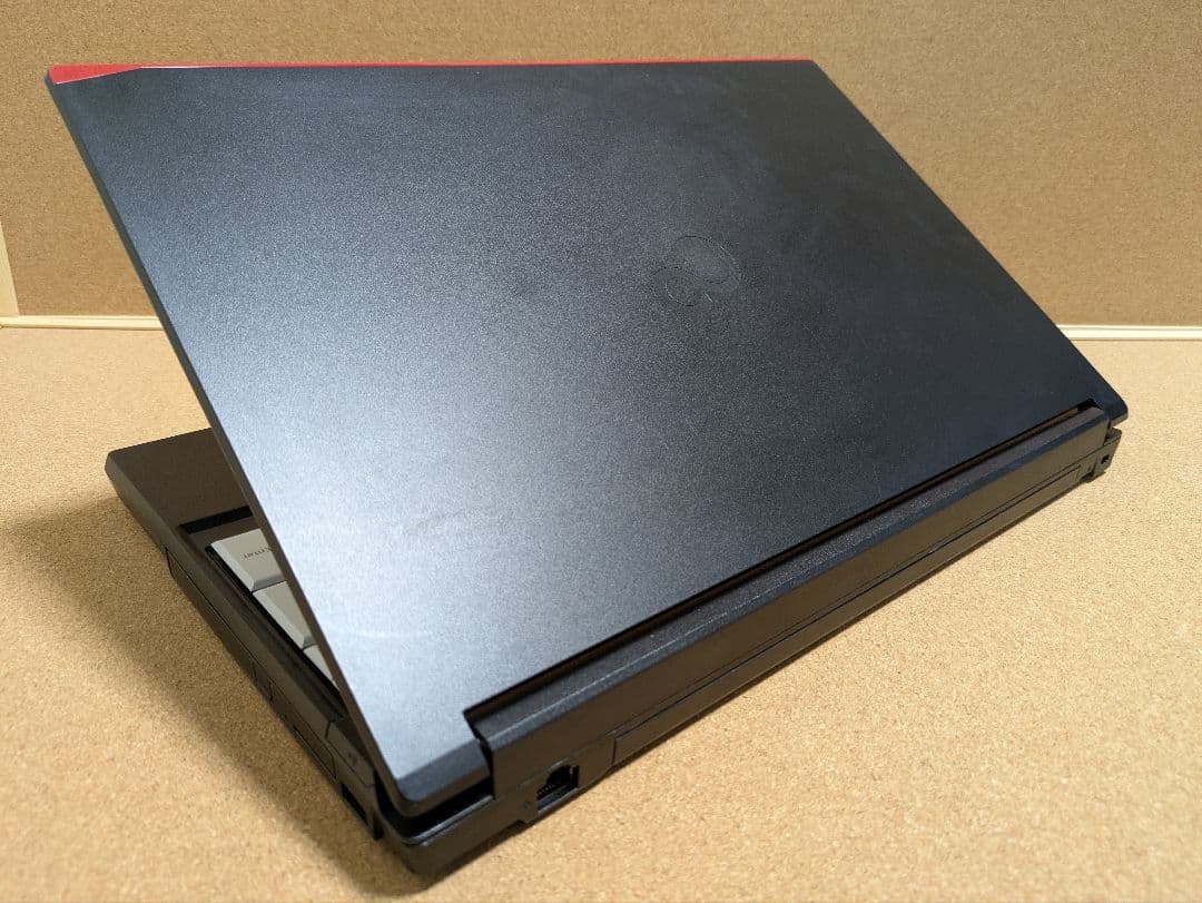 Fujitsu 法人向けモデル 第8世代 バッテリー99%