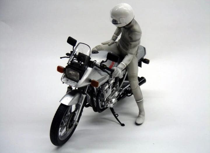 キリン】刀 フィギュア【激レア】 - メルカリ