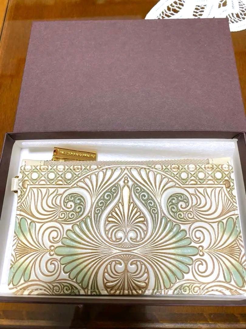 【新品未使用】文庫屋大関　すっきりカードケース　ロカイユ＜ペールカーキ＞