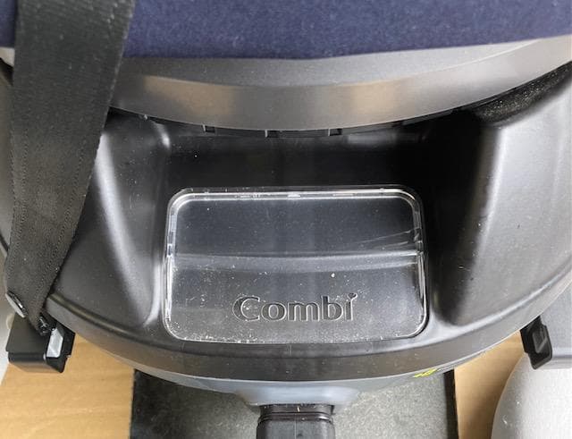 combi チャイルドシート CG-UIG 040178 クルムーヴ 　値下げ！