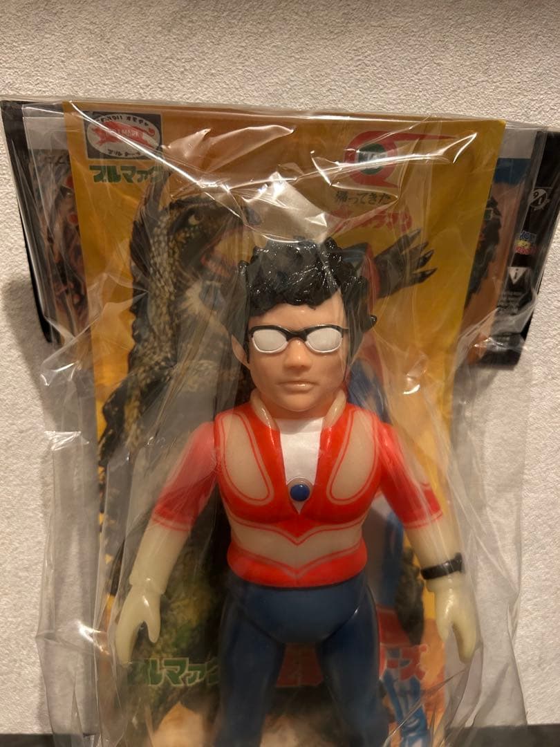 メディコムトイ】庵野秀明×ウルトラマン ソフビ（蓄光）値下げ不可