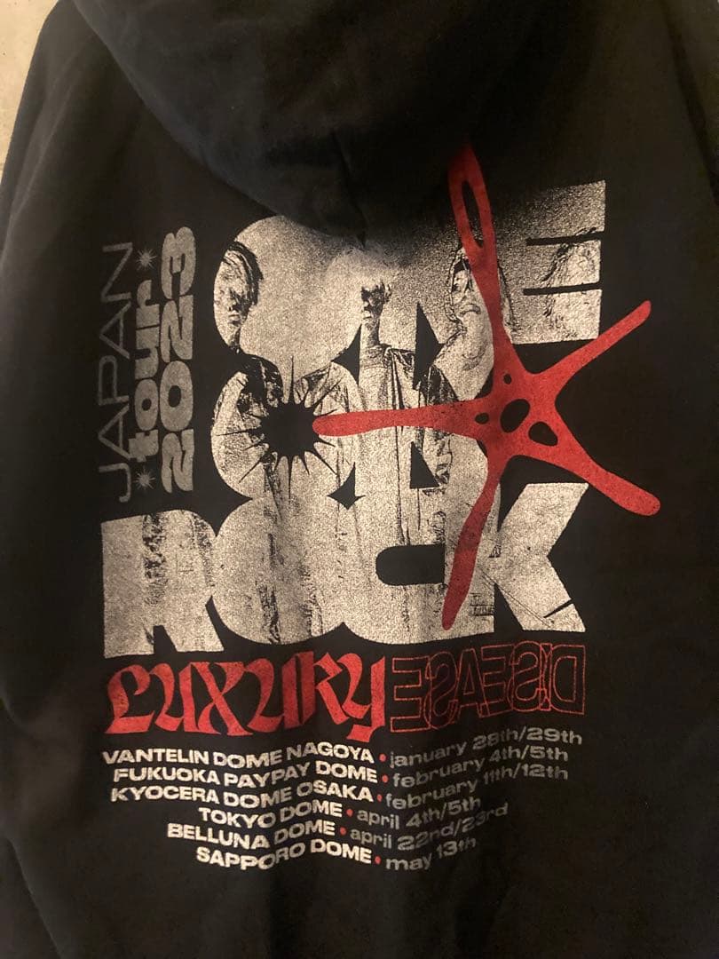 ONE OK ROCK ライブグッズパーカー ワンオク ONE OK ROCK TOMOYA