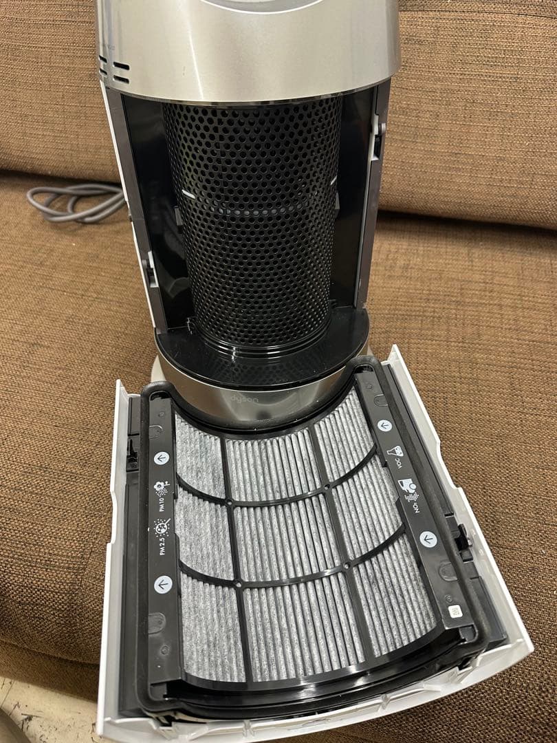 ⑦ Dyson hot &cool HP10 ファンヒーター　24年製