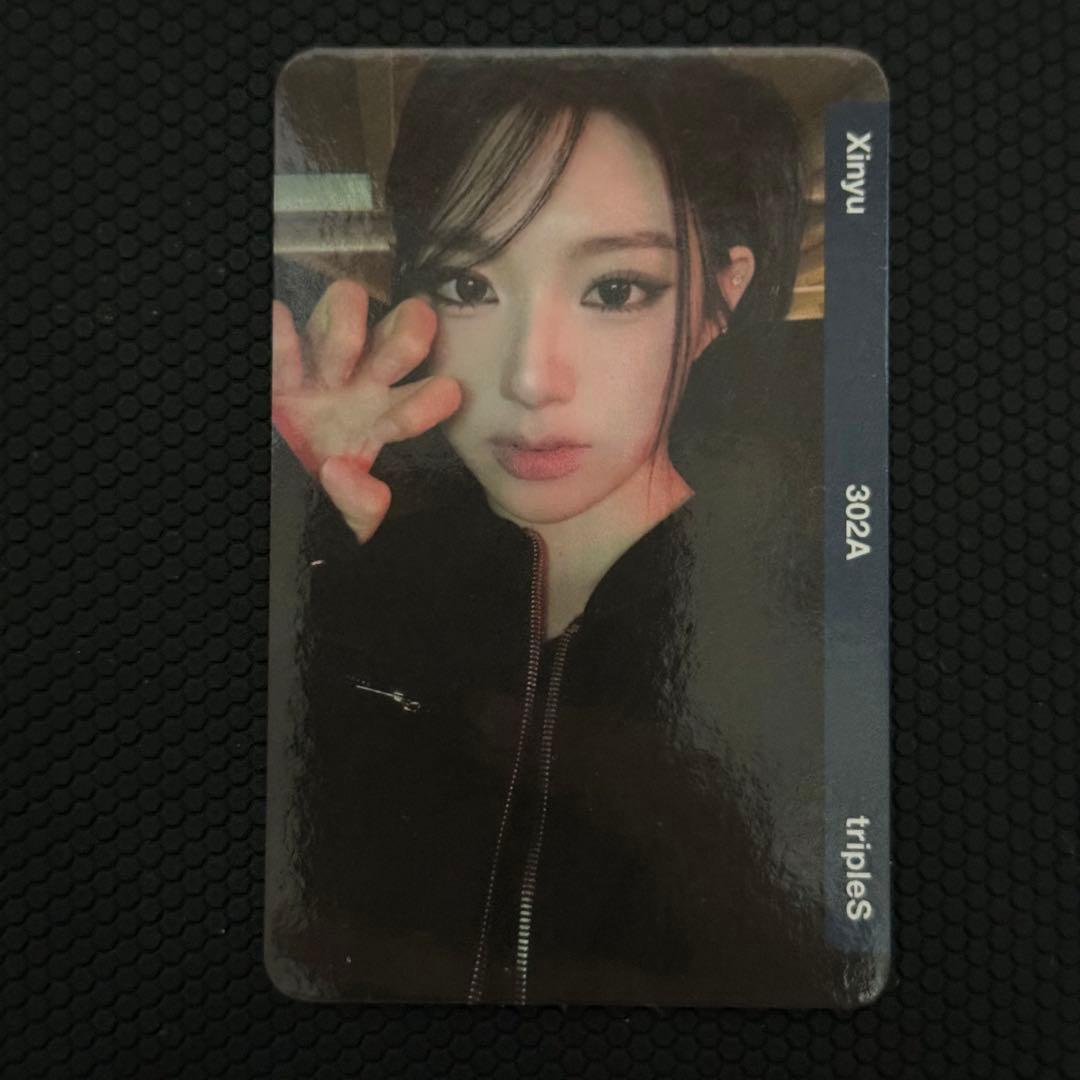 QR未使用 tripleS 封入 objekt シンウィー シンユー D302 - メルカリ