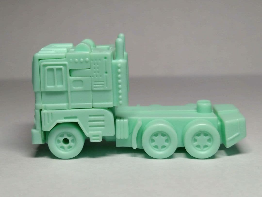 トランスフォーマー　コンボイ　食玩　カバヤ