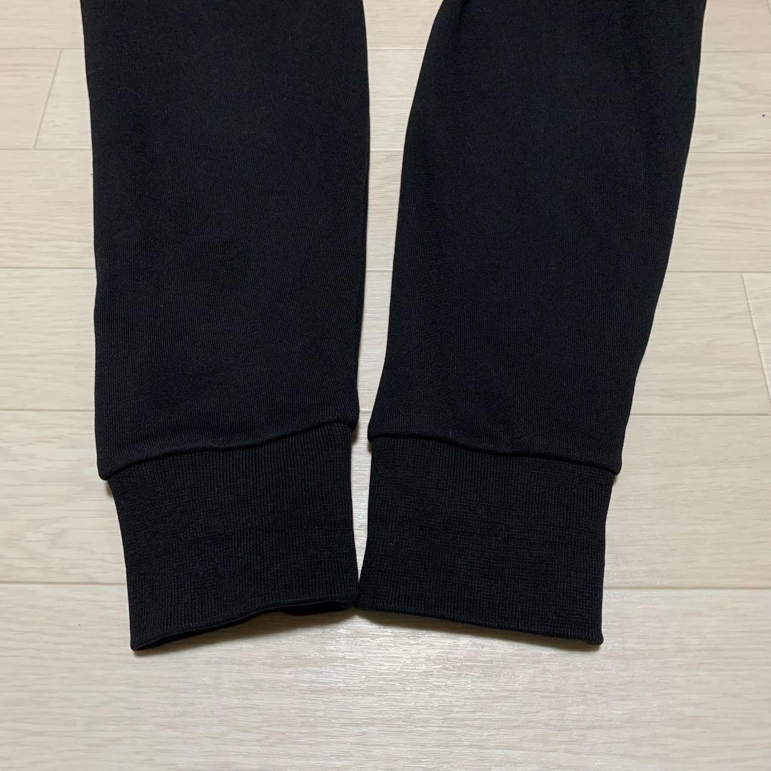 〔美品〕モンクレール　フードロゴ　黒　Ｓ　ジップパーカー　5P23