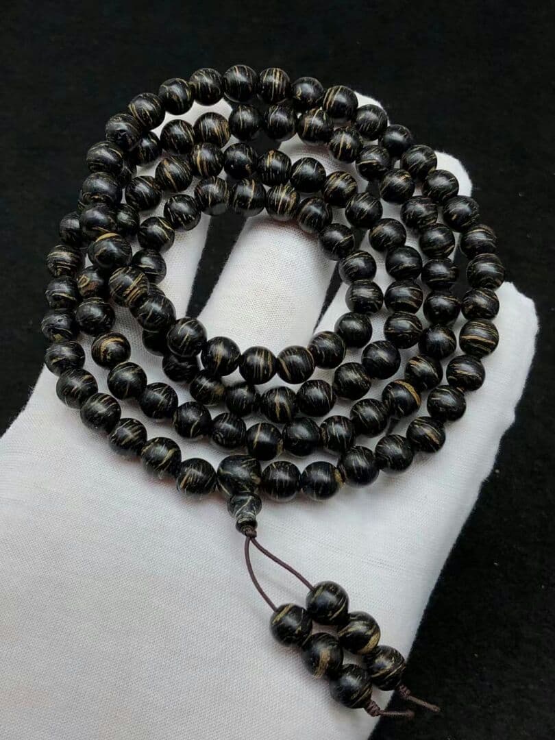 本物保证天然ベトナムじんー沈香ネックレス 芽荘 て手をくし串 工芸品