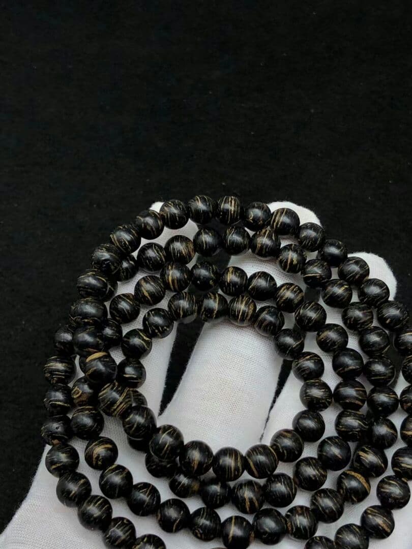 本物保证天然ベトナムじんー沈香ネックレス 芽荘 て手をくし串 工芸品