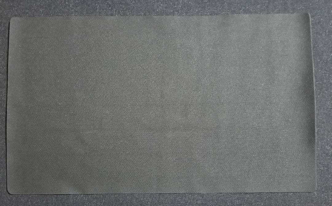 【公式/海外限定】メガハッサム　CHAMPION　チャンピオン　プレイマット