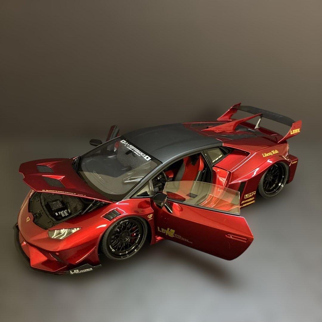 027 ランボルギーニ ウラカン リバティウォーク仕様1/18スケール ミニカー