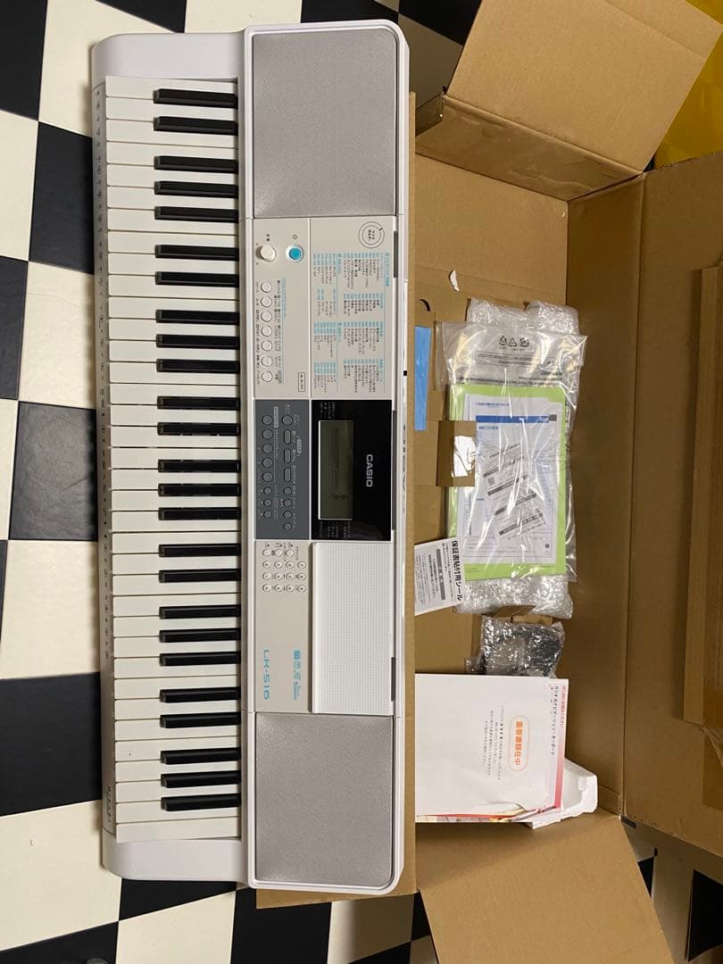 CASIO LK-516 キーボード 61鍵
