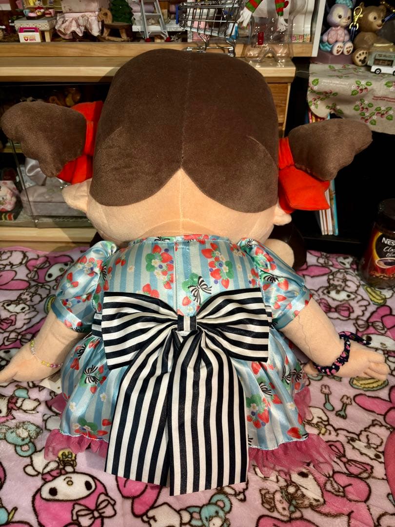 不二家ぺこちゃん　シリアルナンバー入り大型ぬいぐるみ