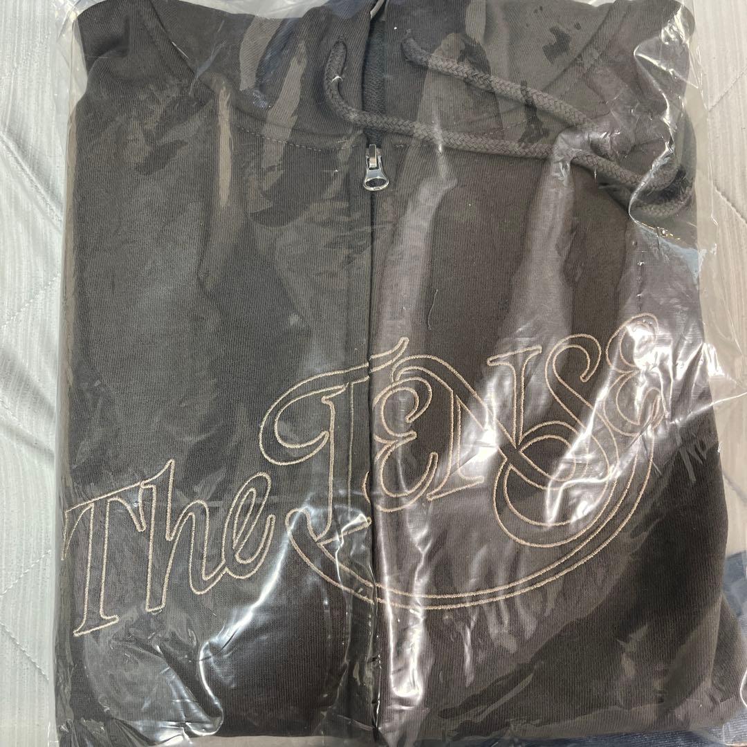 少女時代 テヨン THE TENSE グッズ 010 フーディー XL